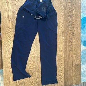 Figs Navy Kade Cargo pants size medium tall